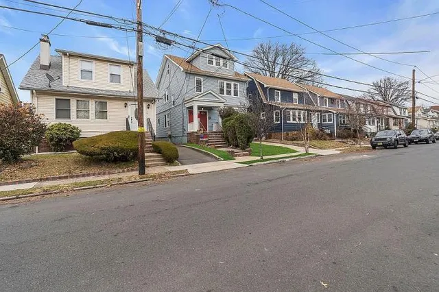 $874,999 | 181 Jacoby Street, Maplewood, NJ 07040