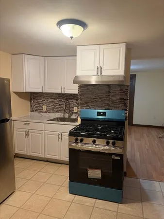 $1,900 | 81 Bellevue Avenue, Unit B, Haverhill, MA 01832