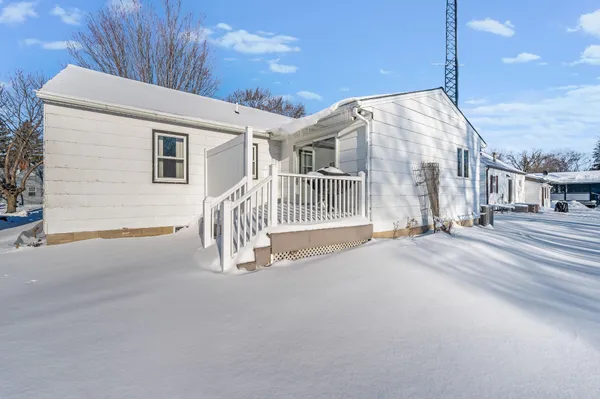 $99,000 | 206 North 1st Avenue East, Truman, MN 56088