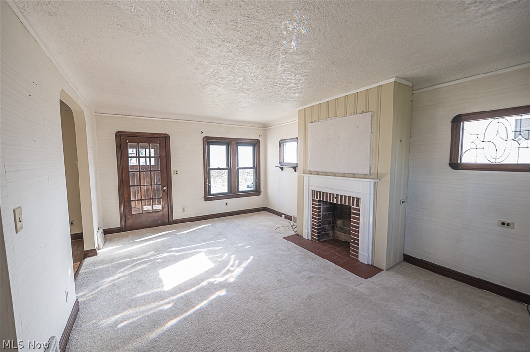 4891 Westbourne Road Cleveland, OH 44124 - Photo 3 of 19 Gallery Image 3