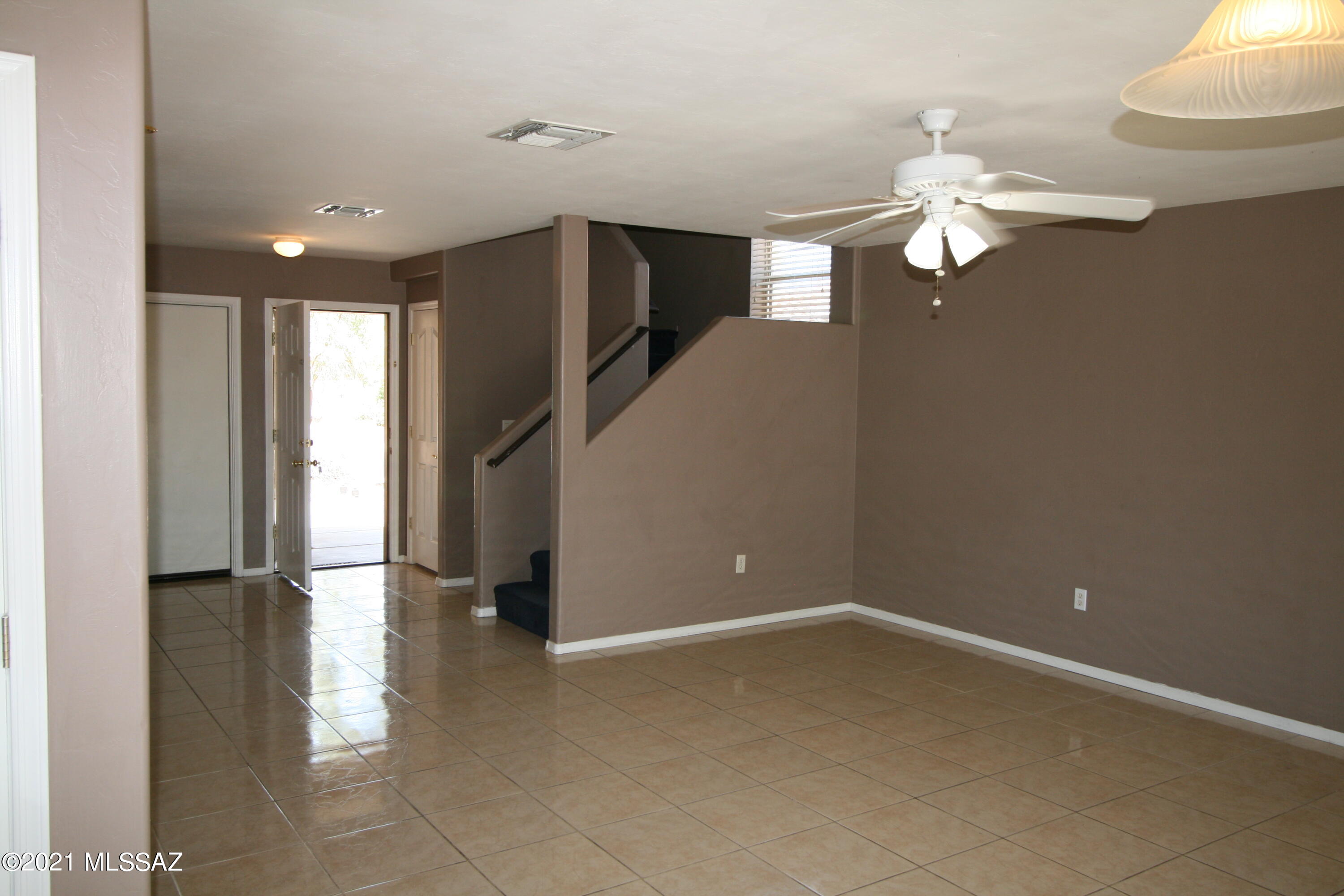 12932 North Steamboat Drive Marana, AZ 85653 - Photo 5 of 13