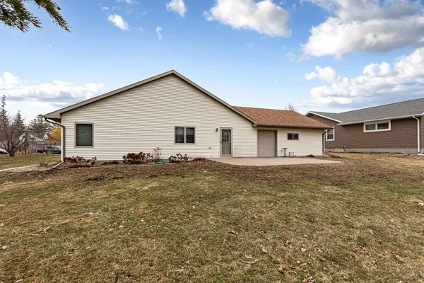 $330,000 | 216 3rd Street Northeast, New Richland, MN 56072