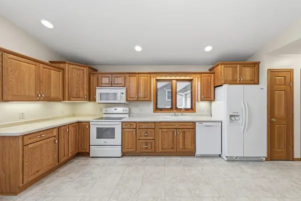 $330,000 | 216 3rd Street Northeast, New Richland, MN 56072