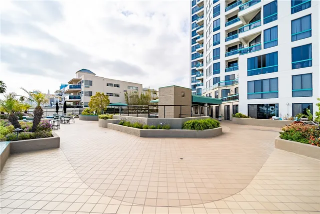$999,000 | 1310 East Ocean Boulevard, Unit 507, Long Beach, CA 90802