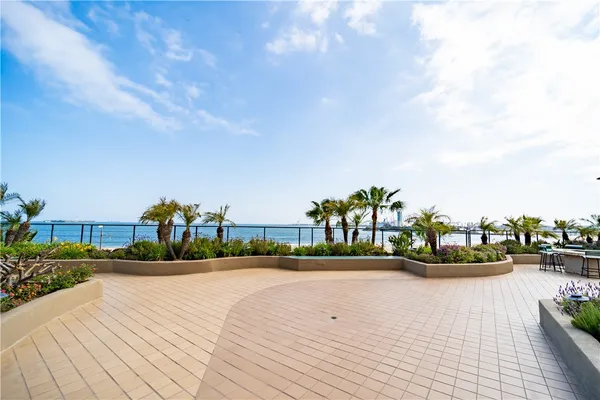 $999,000 | 1310 East Ocean Boulevard, Unit 507, Long Beach, CA 90802