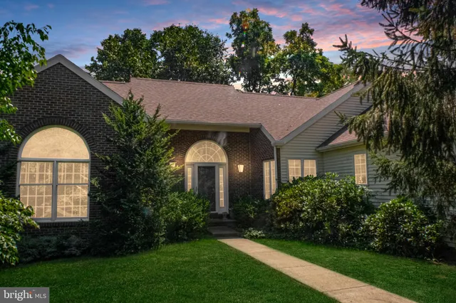 $507,500 | 128 Colonial Court, State College, PA 16801