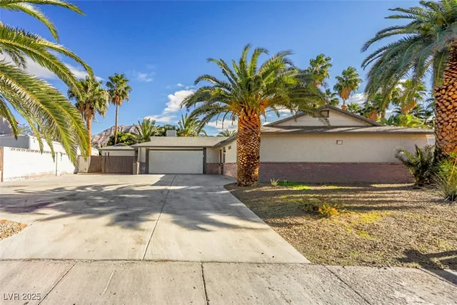 $420,000 | 720 North Sloan Lane, Las Vegas, NV 89110