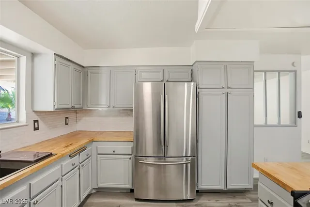 $420,000 | 720 North Sloan Lane, Las Vegas, NV 89110