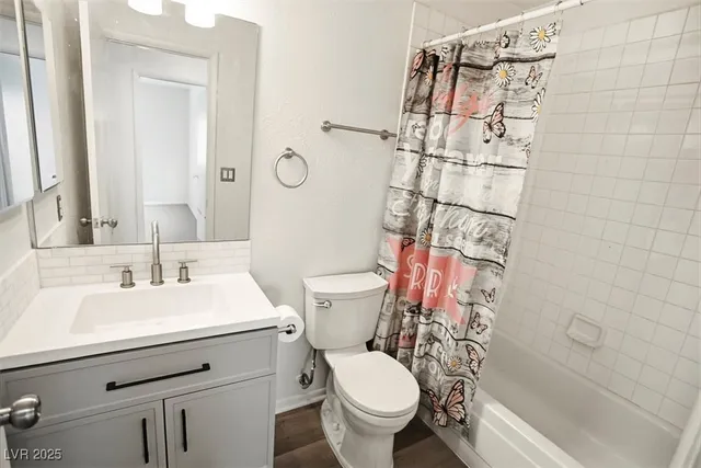 $420,000 | 720 North Sloan Lane, Las Vegas, NV 89110