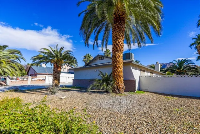 $420,000 | 720 North Sloan Lane, Las Vegas, NV 89110