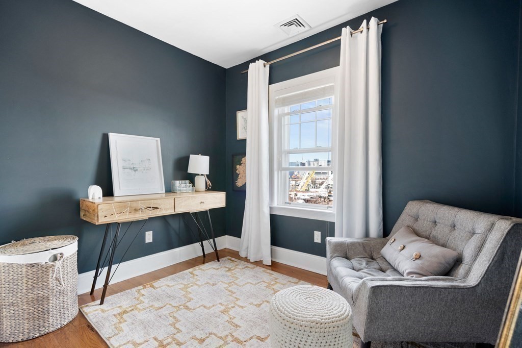 293 West 2nd Street, Unit 3 Boston, MA 02127 - Photo 18 of 25 a room with furniture and a table