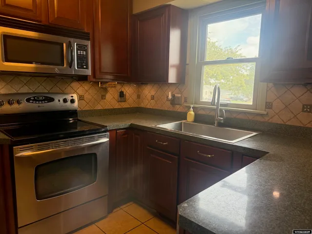 $228,000 | 234 11th Street, Rawlins, WY 82301