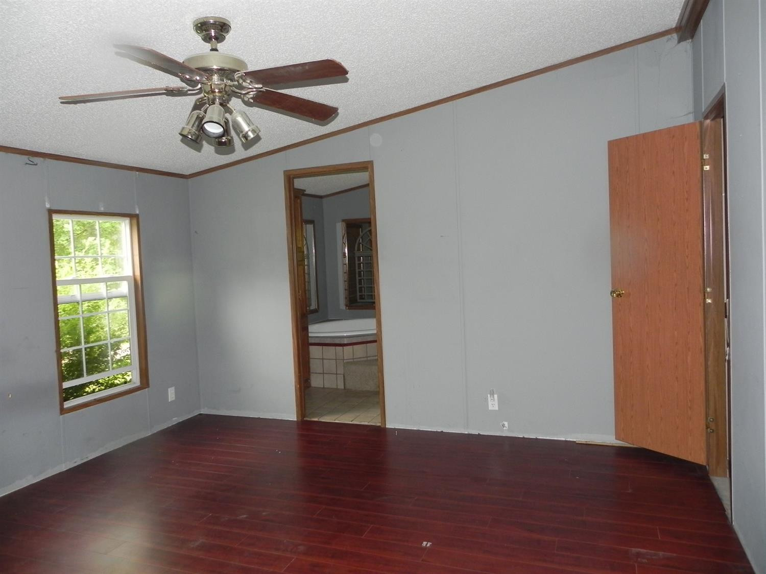 8 Lynn Branch Road Flat Lick, KY 40935 - Photo 10 of 22 Photo 10