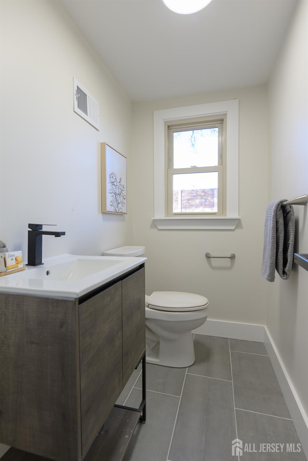 17 Wellington Road East Brunswick, NJ 08816 - Photo 23 of 25