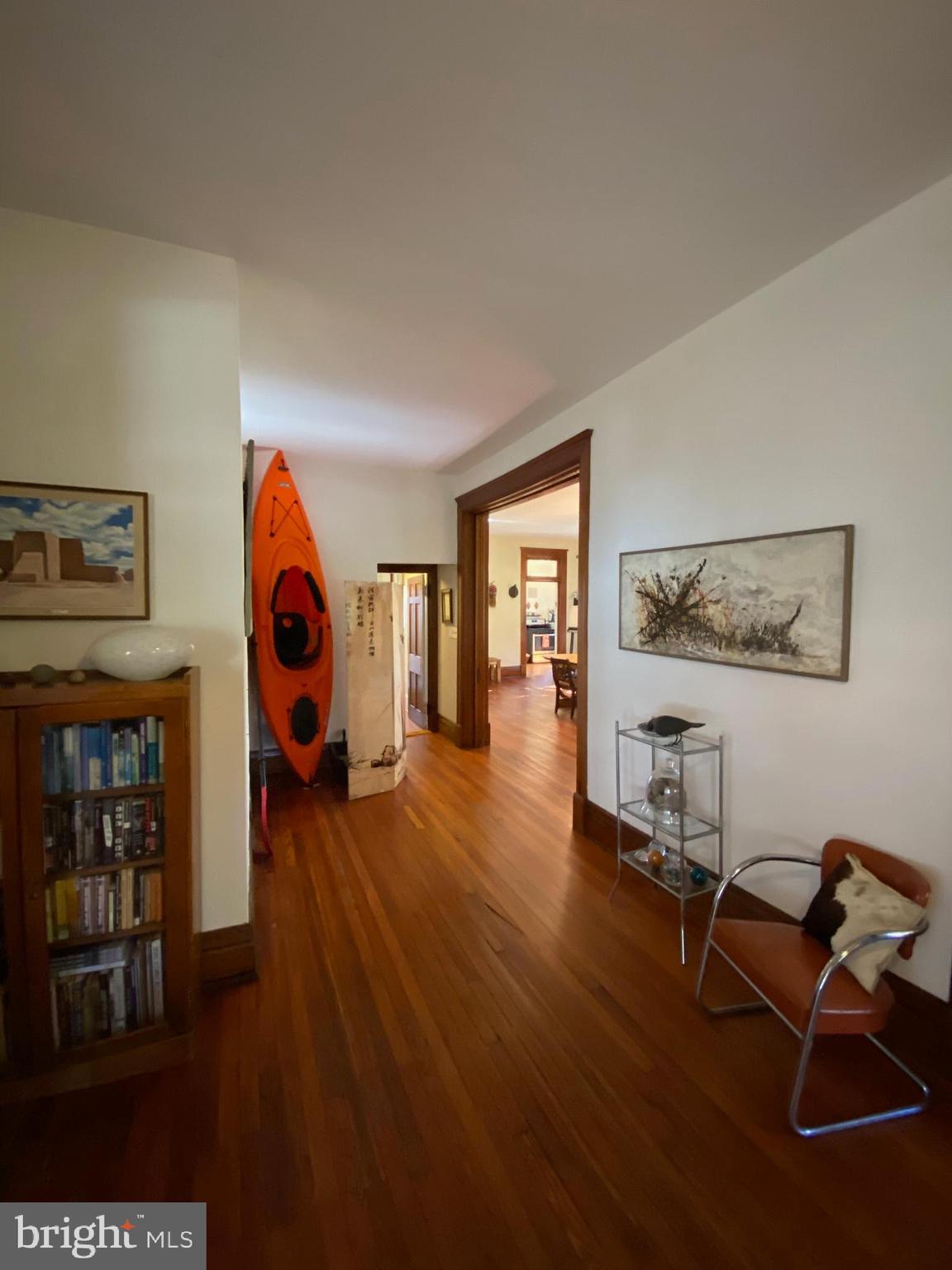5713 Roland Avenue Baltimore, MD 21210 - Photo 14 of 29 a view of a livingroom with furniture and workspace