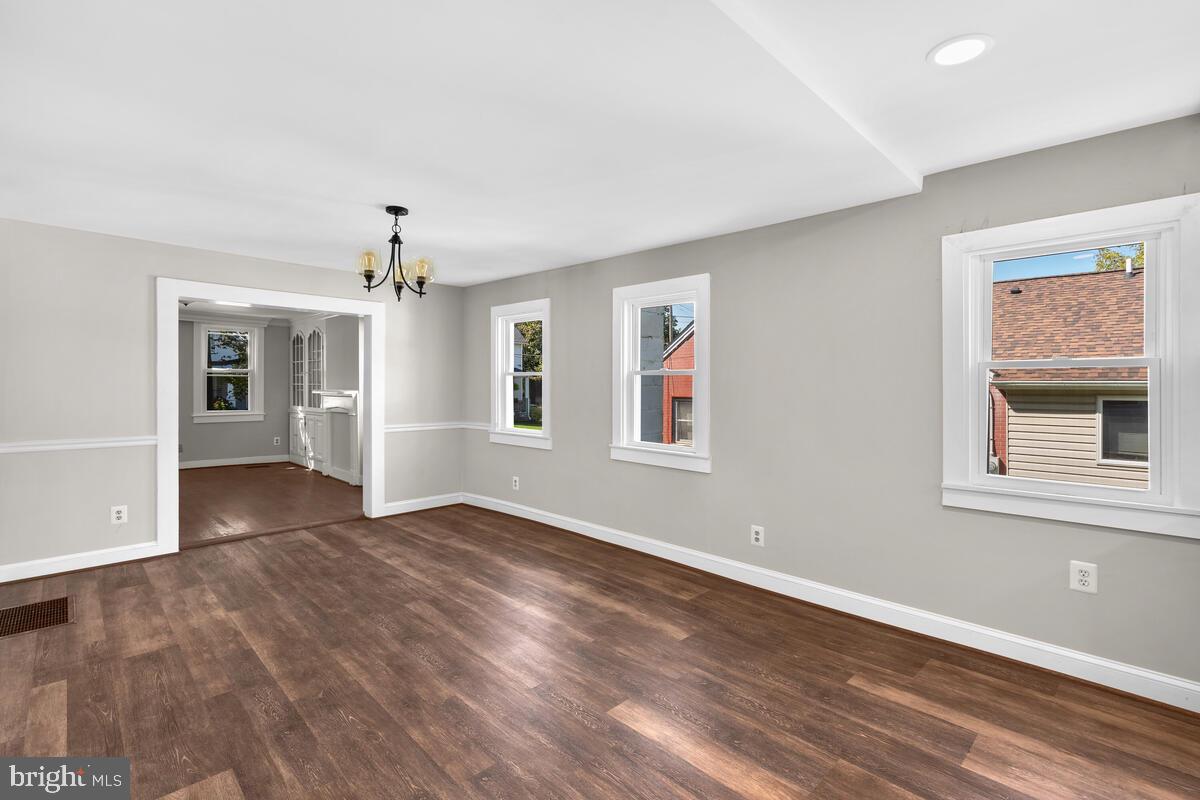 12514 Fingerboard Road Monrovia, MD 21770 - Photo 3 of 44 Gallery Image 3