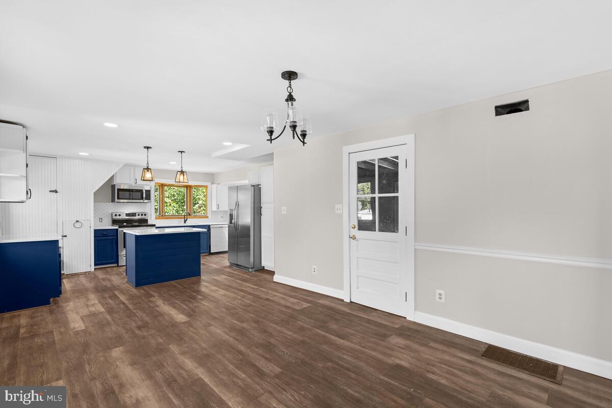 12514 Fingerboard Road Monrovia, MD 21770 - Photo 4 of 44 Gallery Image 4