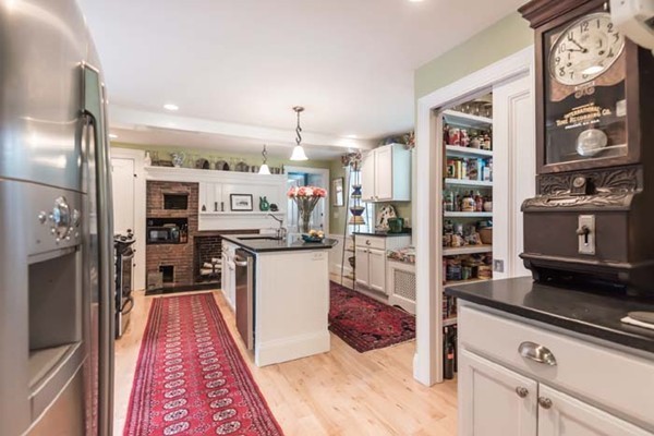 53 Red Spring Road Andover, MA 01810 - Photo 5 of 30 Gallery Image 5
