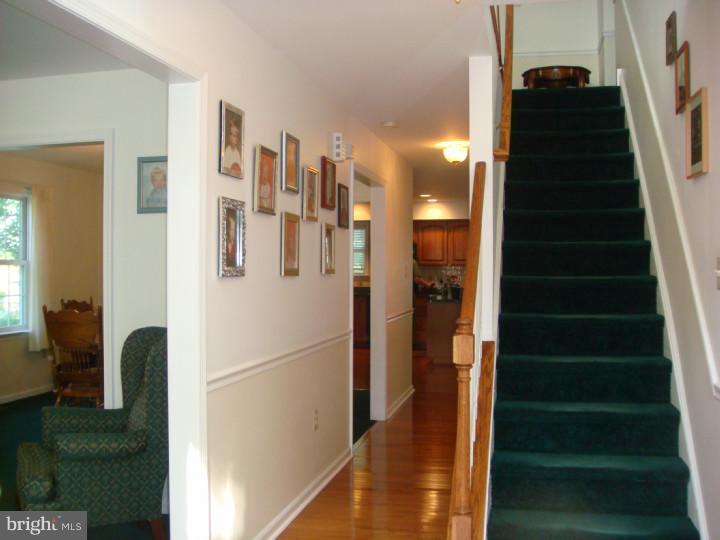 213 East Eagle Road Havertown, PA 19083 - Photo 2 of 10 Foyer