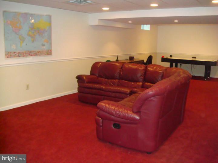 213 East Eagle Road Havertown, PA 19083 - Photo 5 of 10 Family Room