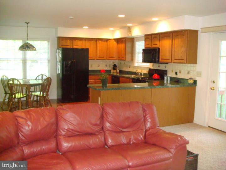 213 East Eagle Road Havertown, PA 19083 - Photo 6 of 10 Kitchen