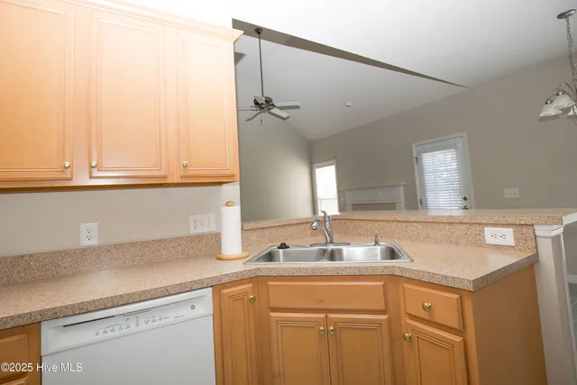 $2,100 | 102 Newington Way, Aberdeen, NC 28315