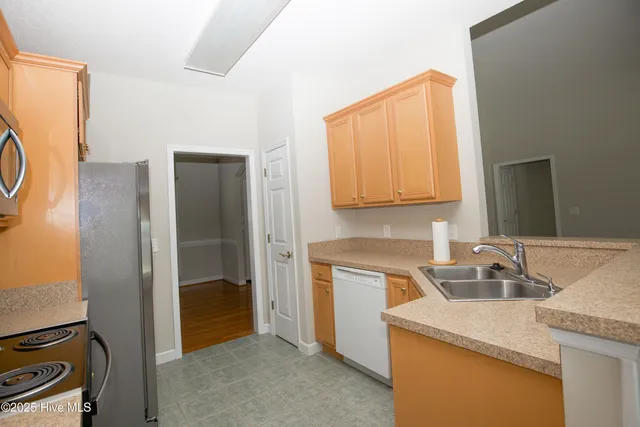 $2,100 | 102 Newington Way, Aberdeen, NC 28315