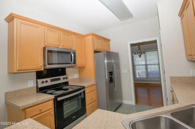 $2,100 | 102 Newington Way, Aberdeen, NC 28315