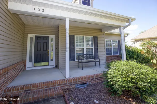 $2,100 | 102 Newington Way, Aberdeen, NC 28315