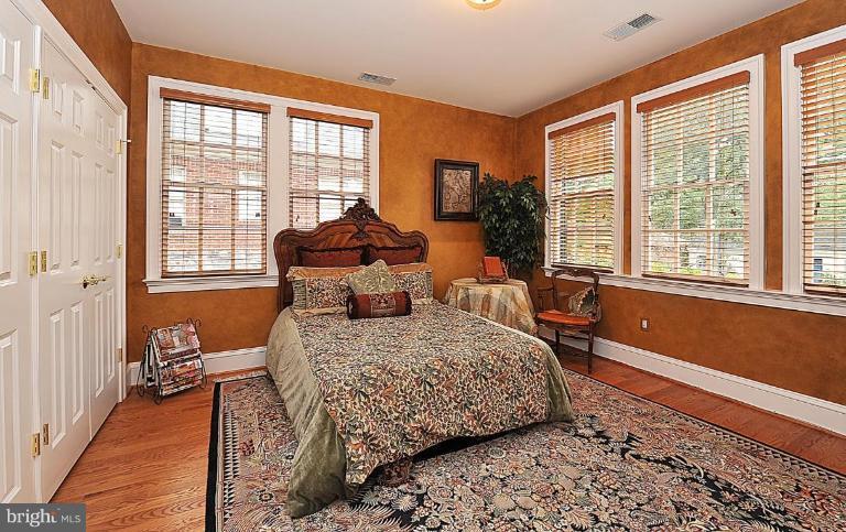 2210 Windsor Road Alexandria, VA 22307 - Photo 23 of 30 Bedroom #4
