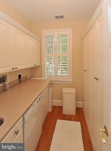 2210 Windsor Road Alexandria, VA 22307 - Photo 29 of 30 Laundry Area 1