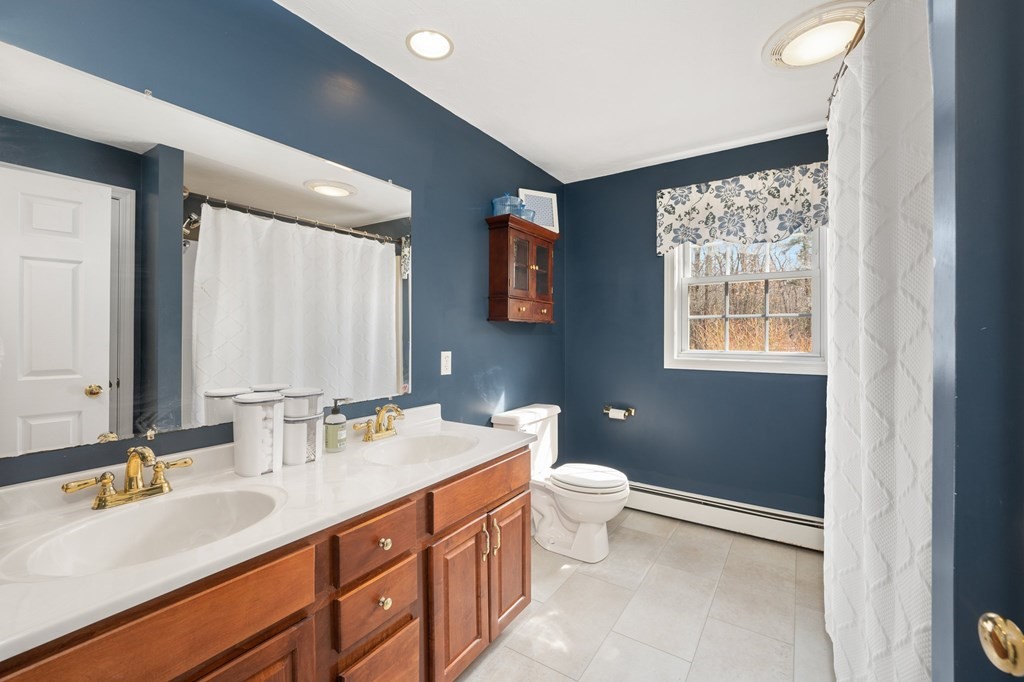 39 Chamberlain Road Uxbridge, MA 01569 - Photo 22 of 42 Gallery Image 22
