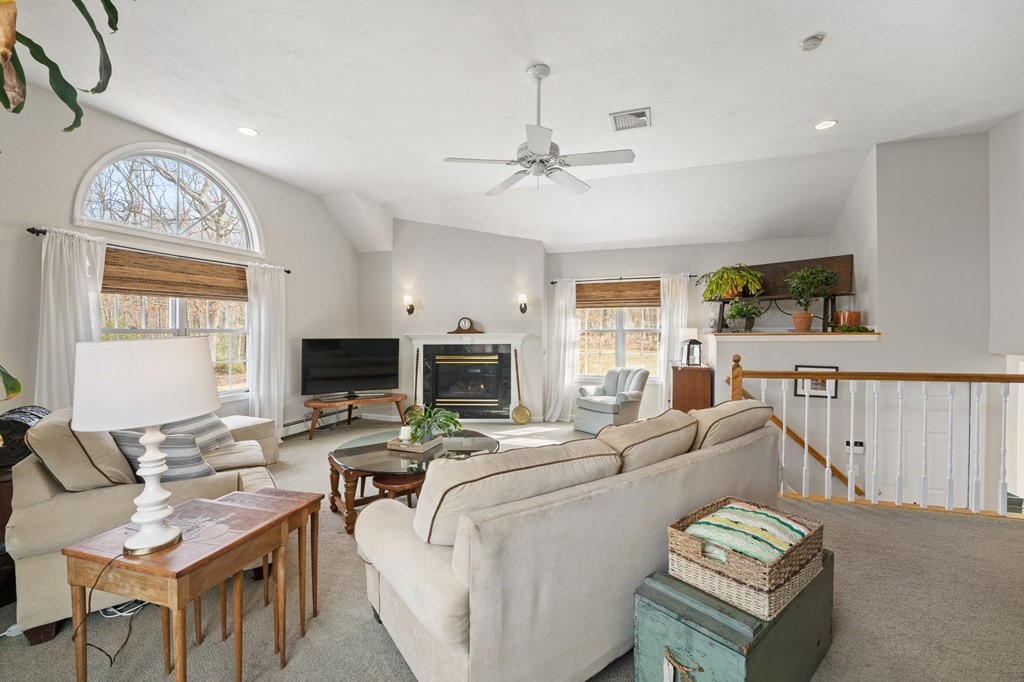 39 Chamberlain Road Uxbridge, MA 01569 - Photo 10 of 42 Gallery Image 10