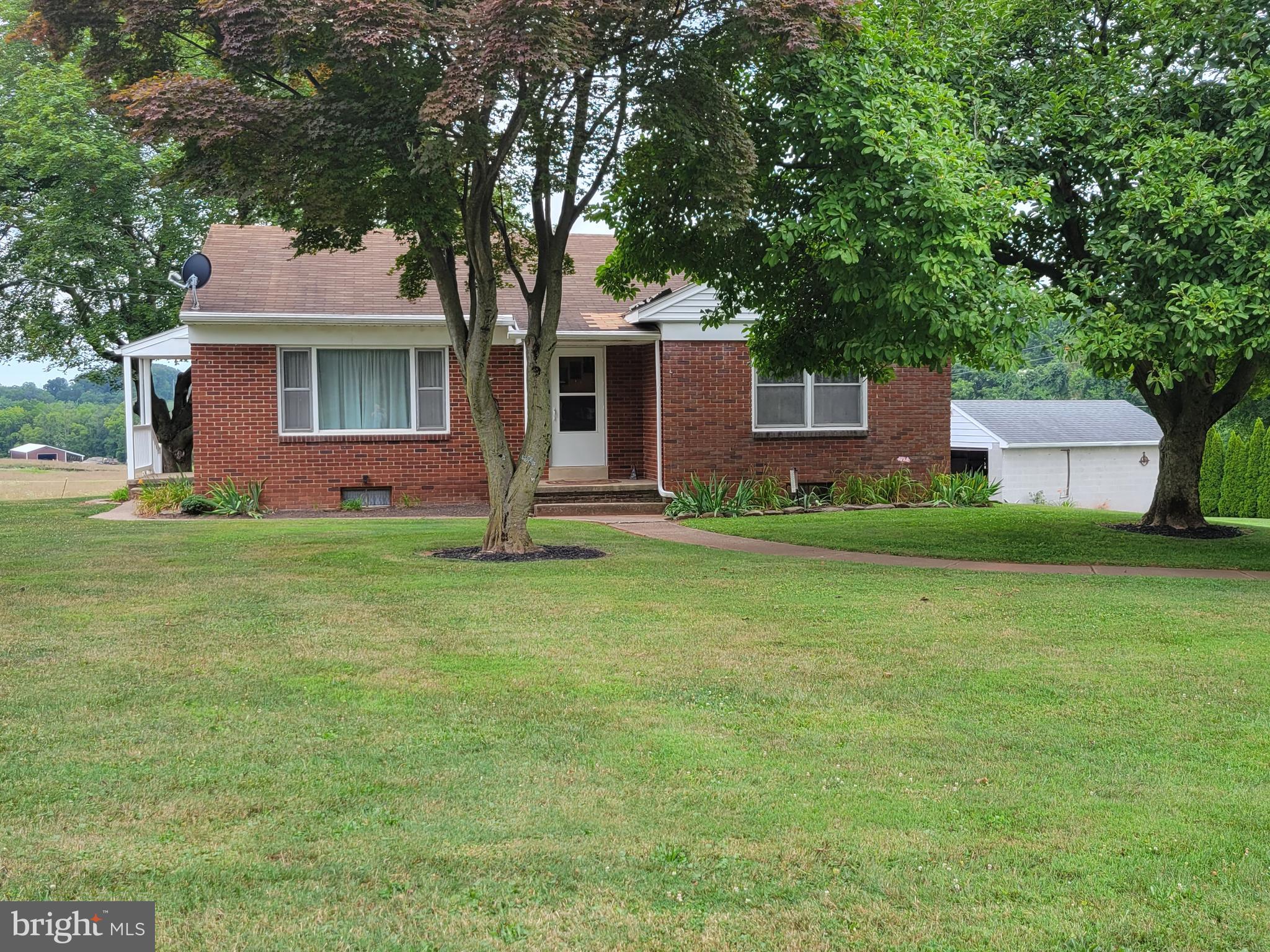 333 North Biesecker Road Thomasville, PA 17364 - Photo 2 of 53 Gallery Image 2