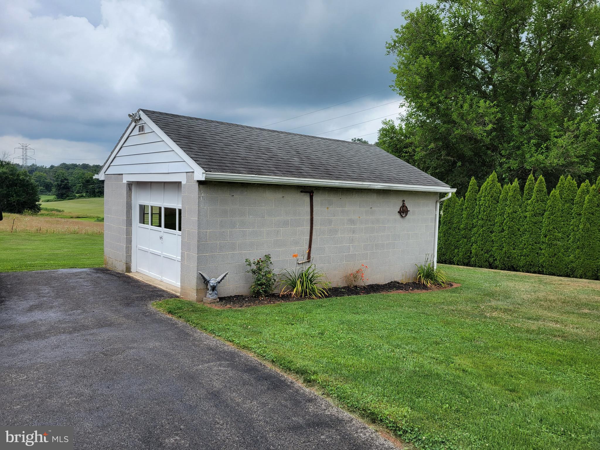 333 North Biesecker Road Thomasville, PA 17364 - Photo 47 of 53 Gallery Image 47