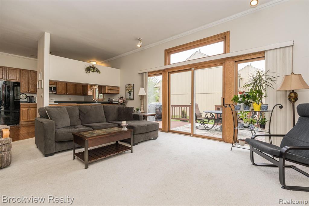 2255 Crystal Drive Rochester Hills, MI 48309 - Photo 9 of 29