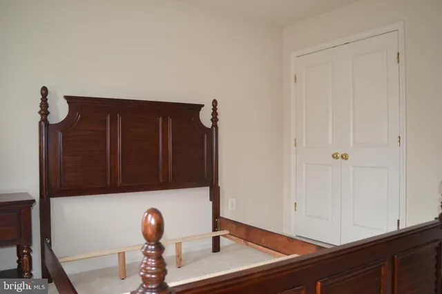 $3,550 | 23857 Burdette Forest Road, Clarksburg, MD 20871