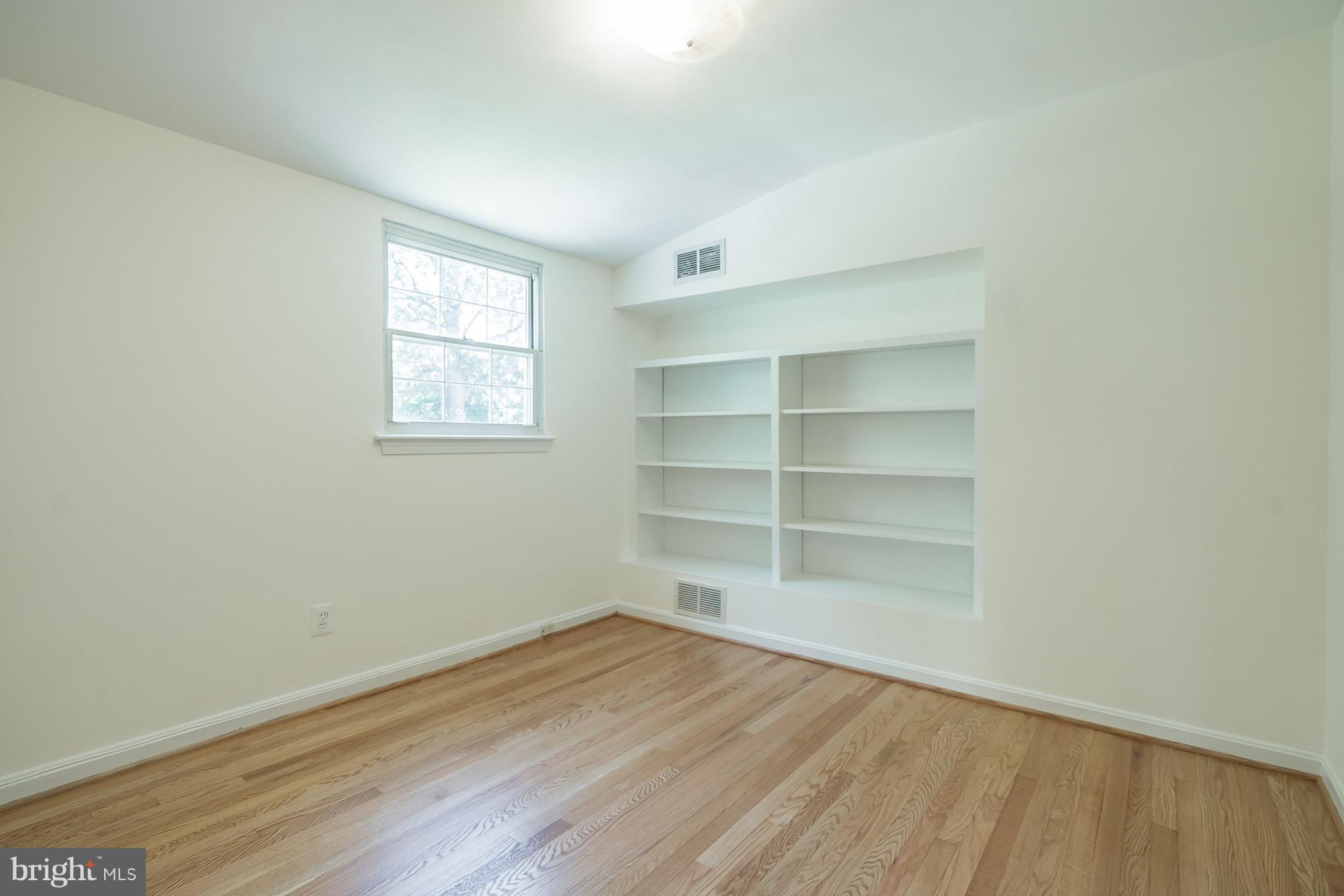 8813 Walnut Hill Road Chevy Chase, MD 20815 - Photo 20 of 30 Bedroom