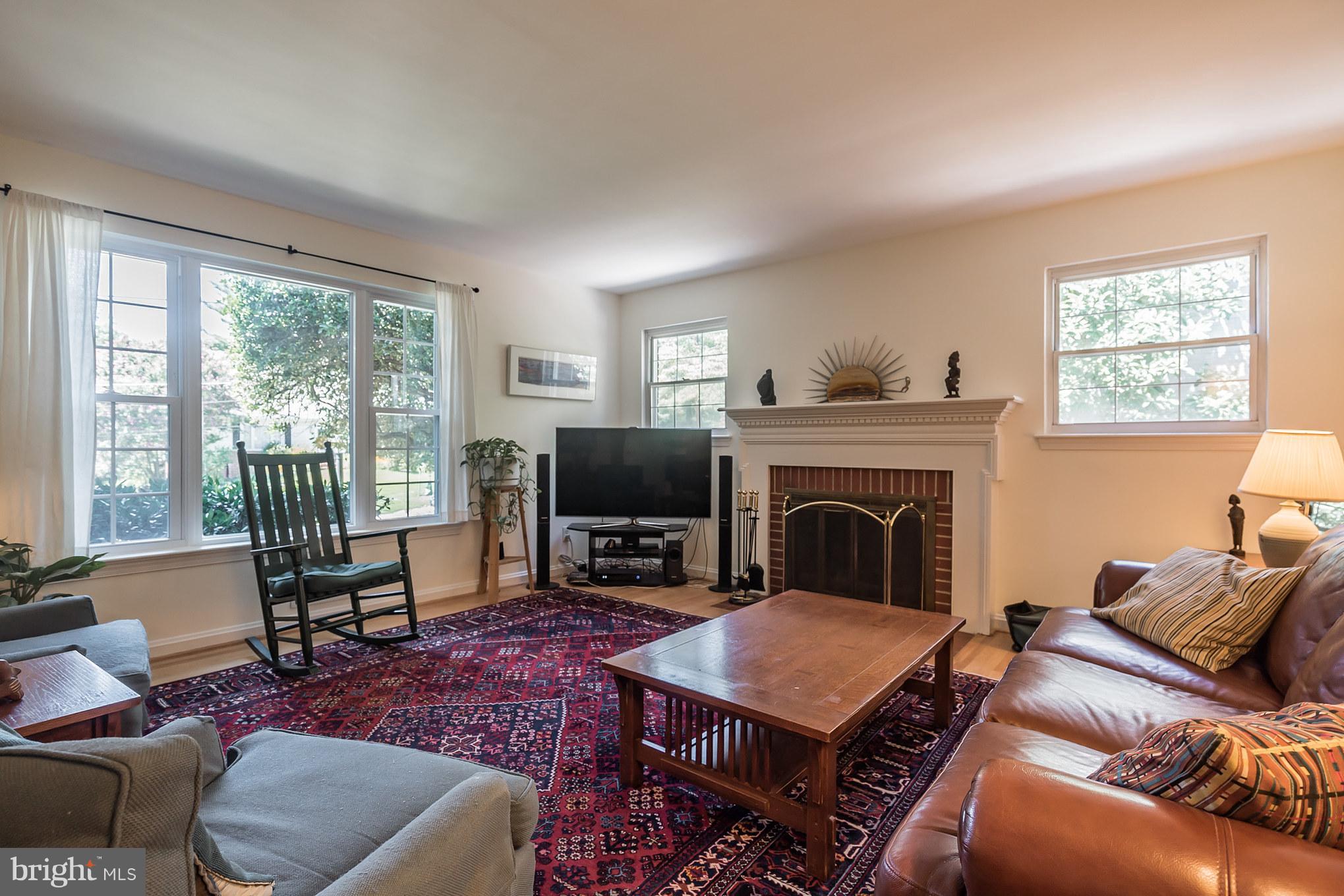 8813 Walnut Hill Road Chevy Chase, MD 20815 - Photo 5 of 30 Living Room
