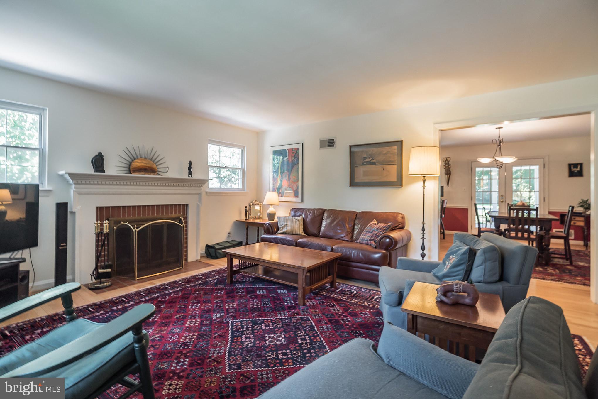 8813 Walnut Hill Road Chevy Chase, MD 20815 - Photo 6 of 30 Living Room
