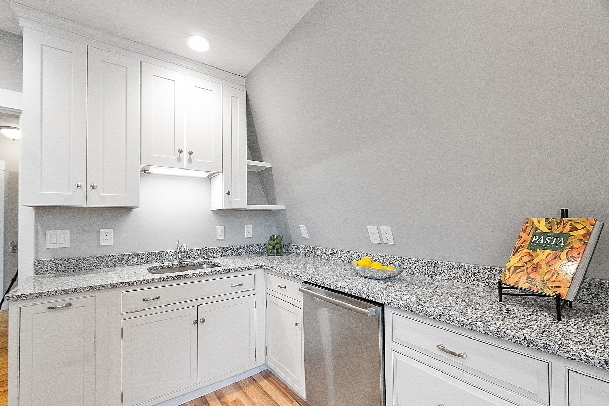 20 Holt Road, Unit 2 Holden, MA 01520 - Photo 15 of 34 Gallery Image 15