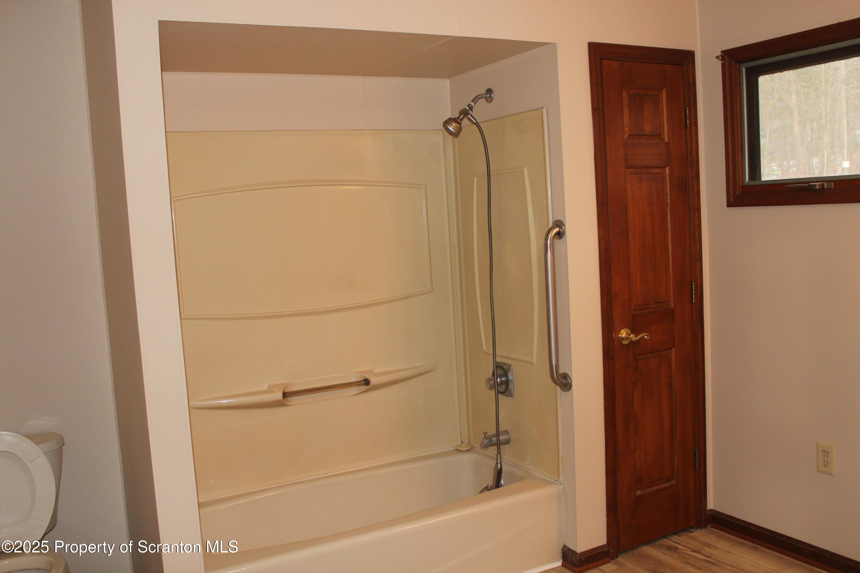 347 Terrace Avenue Shavertown, PA 18708 - Photo 49 of 59 a bathroom with a bathtub