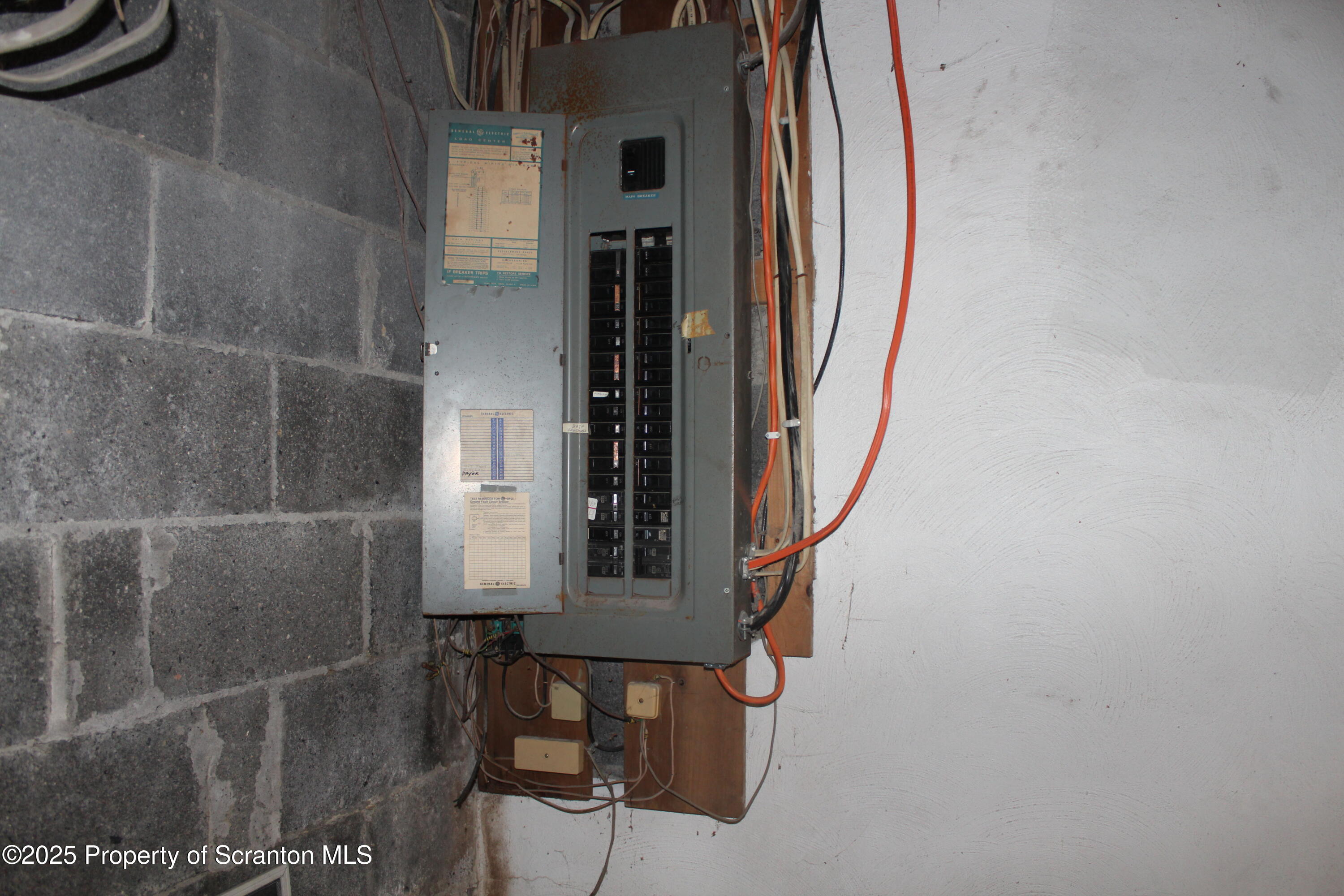 347 Terrace Avenue Shavertown, PA 18708 - Photo 53 of 59 a view of entryway with a mirror