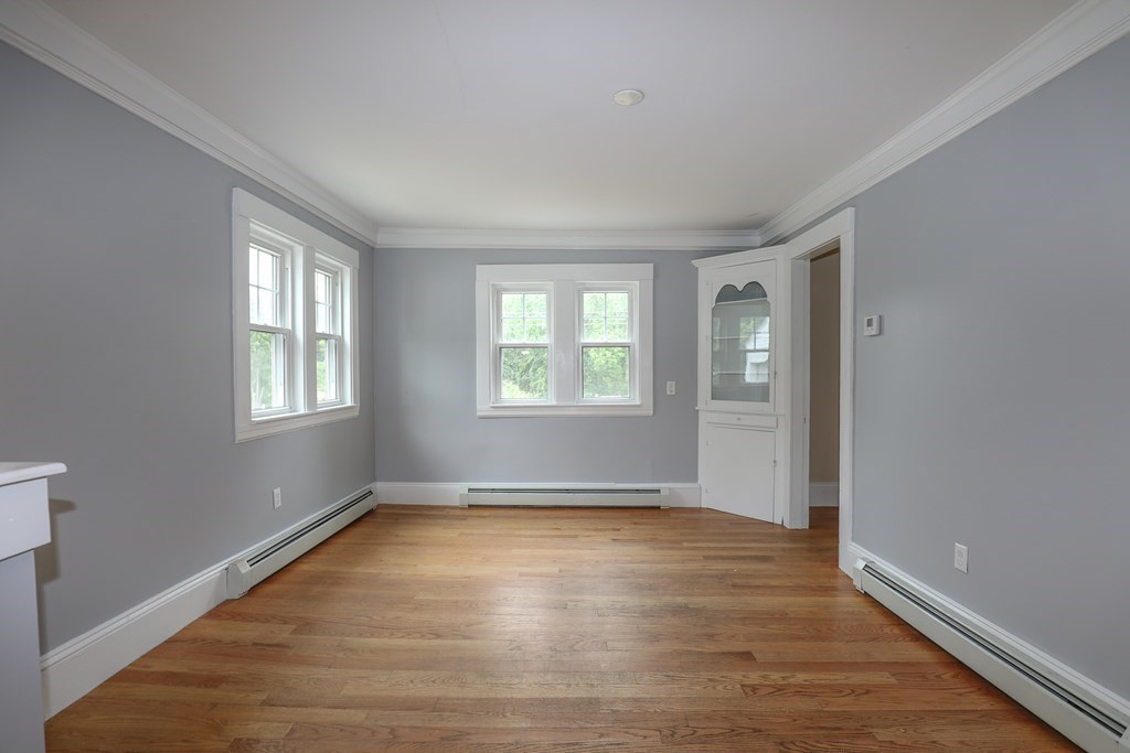 77 Keyes Road Westford, MA 01886 - Photo 9 of 26