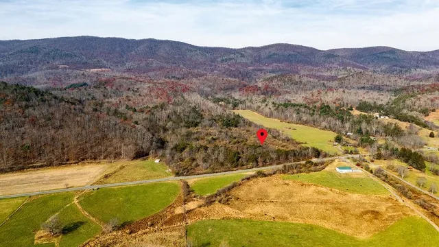 a view of a bathtub in a mountain