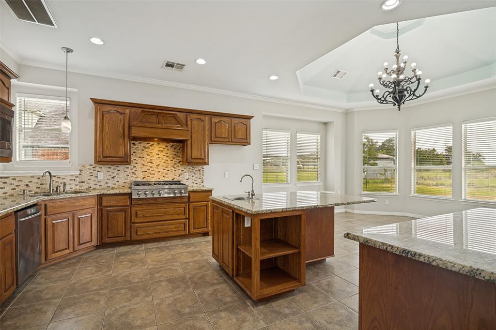 11070 Magic Lane Forney, TX 75126 - Photo 7 of 36