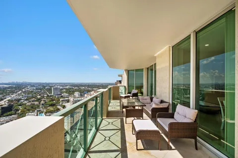 $1,350,000 | 411 North New River Drive East, Unit 3605, Fort Lauderdale, FL 33301