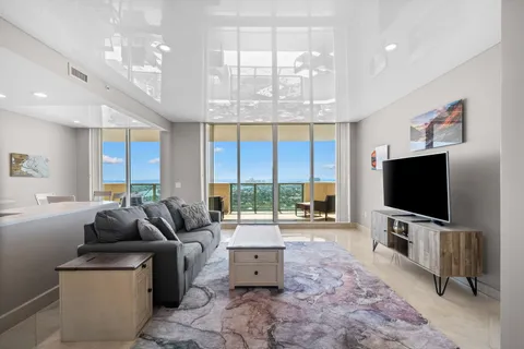 $1,350,000 | 411 North New River Drive East, Unit 3605, Fort Lauderdale, FL 33301