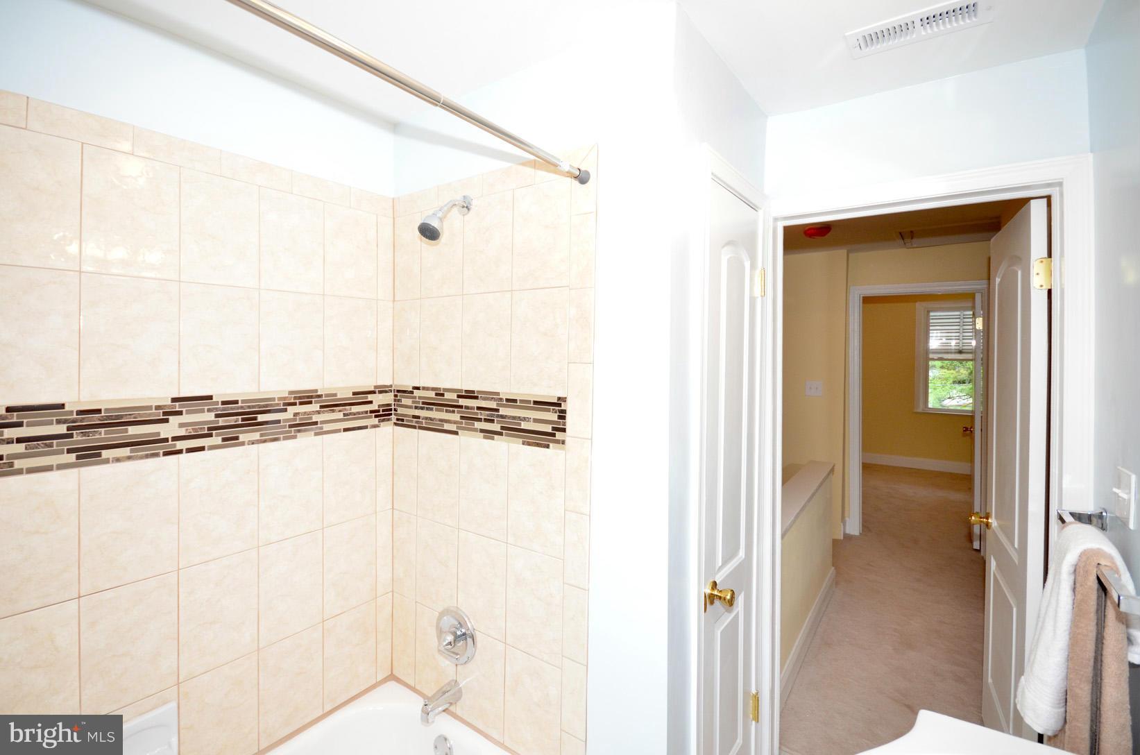 1019 Reverdy Road Baltimore, MD 21212 - Photo 20 of 30 Bath