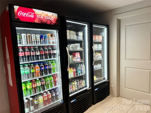 $1,433 | 905 Kenilworth Avenue, Unit A4H, Charlotte, NC 28204